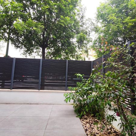 Bajo Luminoso En Barrio De Nervion Apartman Sevilla Kültér fotó